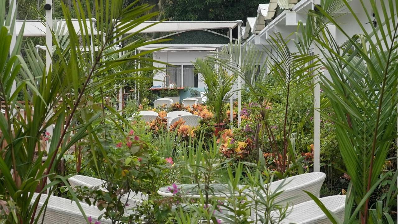 Whiteflower Resort Морджим Екстериор снимка