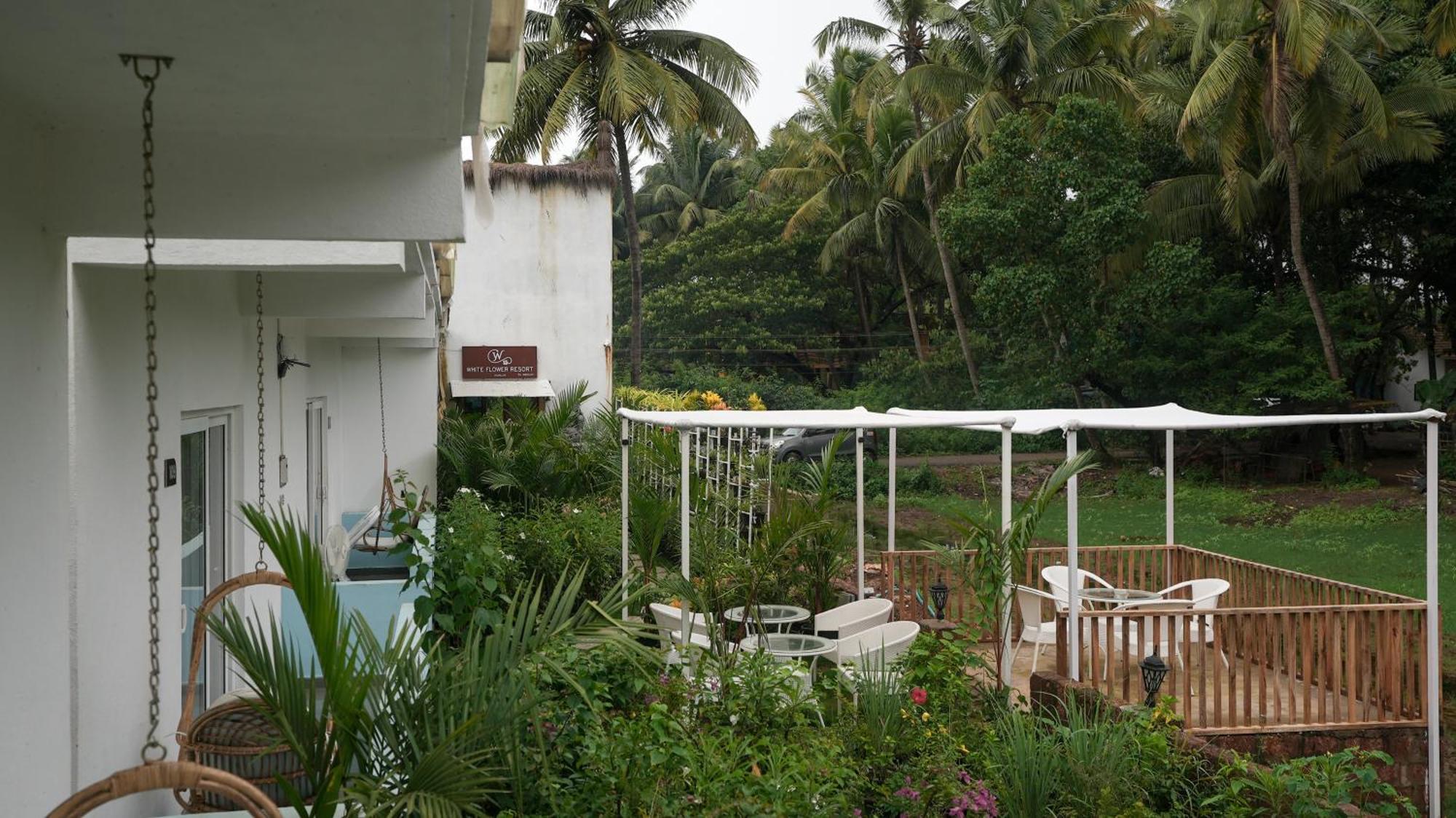Whiteflower Resort Морджим Екстериор снимка